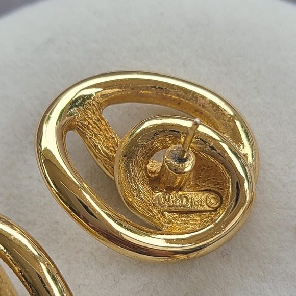 Gorgeous Rare Vintage Dior 14k Gold Post Earrings- Excellent Vintage Condition - Picture 2 of 8